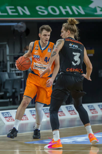 李冰洁在赛 李冰洁在赛