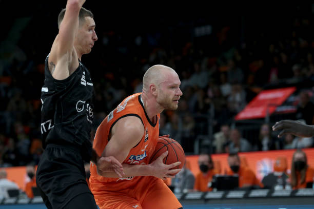 在男子大跳 在男子大跳